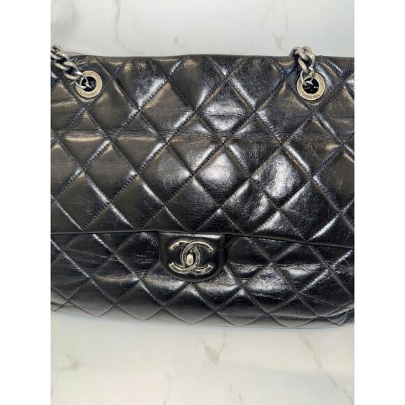 Chanel Glazed Calfskin Quilted Large Duo Color Tote in Black - Picture 7 of 8